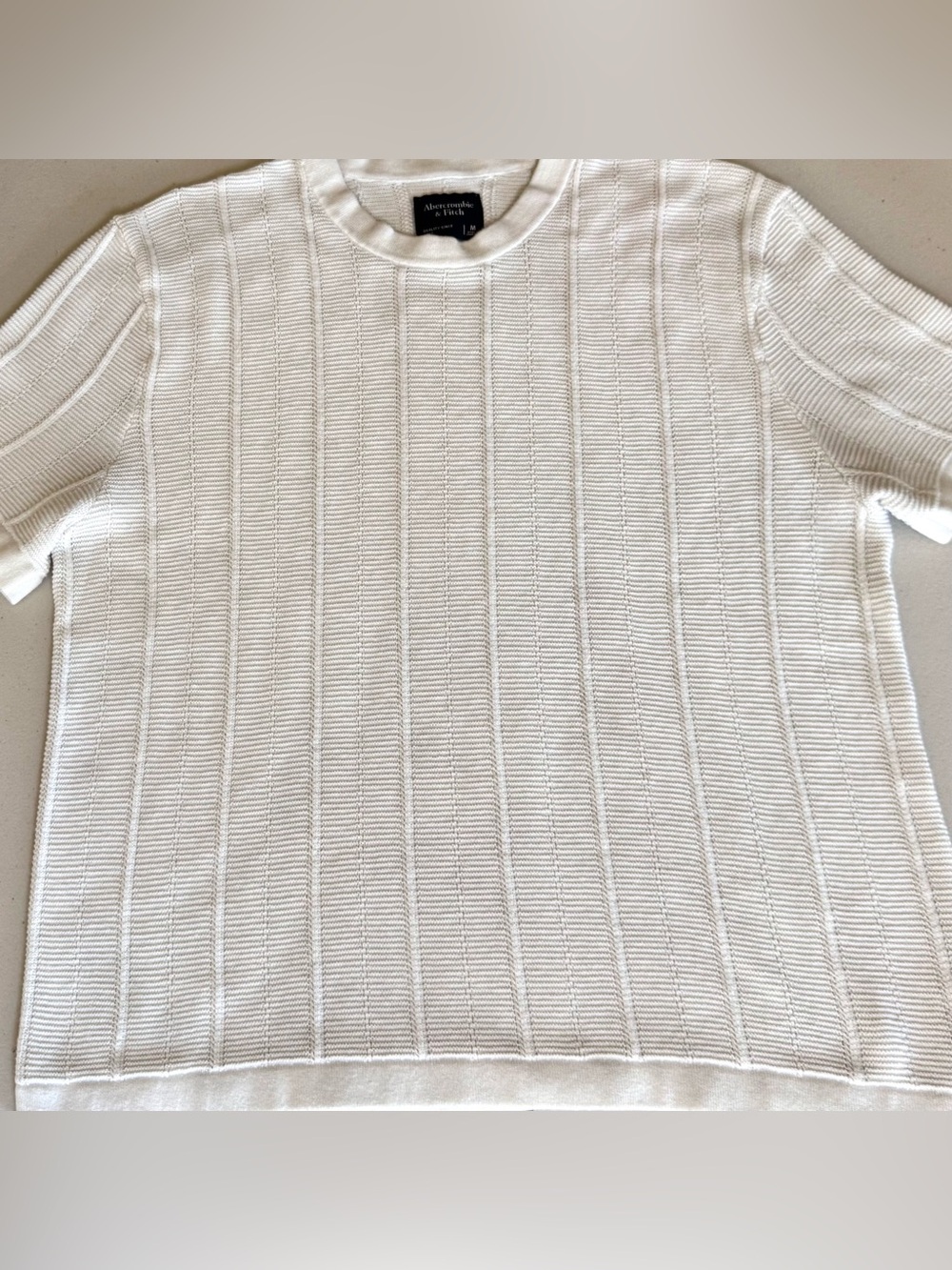 Abercrombie & Fitch Men’s White Ribbed Knit Crew Neck Short Sleeve Sweater Tee